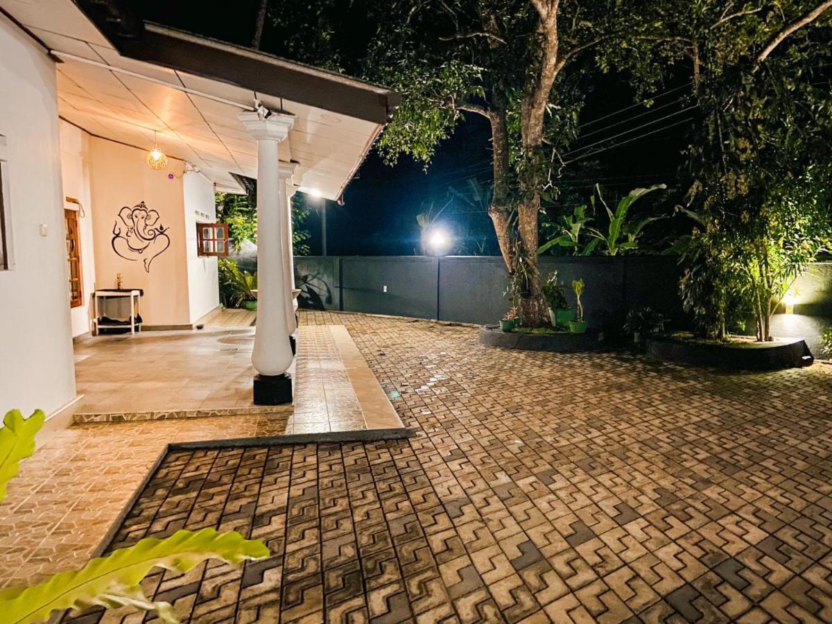 The Village Home Dikwella Exterior foto